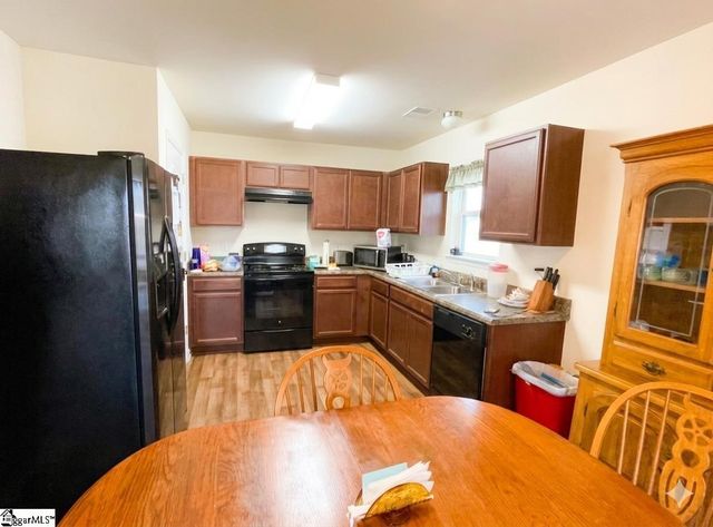 175 Strawberry Place, Anderson, SC 29624