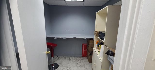 210 LONG LN, Upper Darby, PA 19082