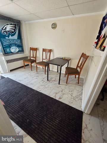 210 LONG LN, Upper Darby, PA 19082