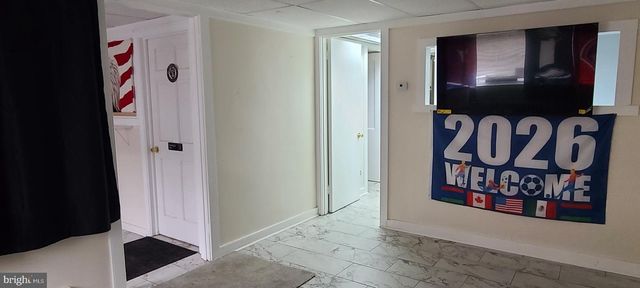 210 LONG LN, Upper Darby, PA 19082