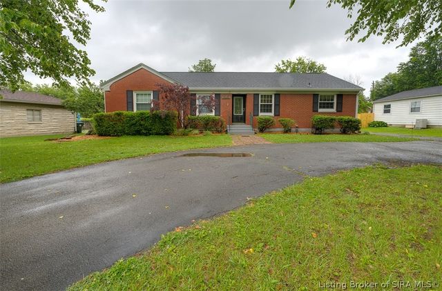 1352 Slate Run Road, New Albany, IN 47150