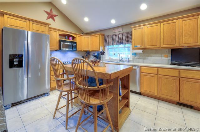 1352 Slate Run Road, New Albany, IN 47150