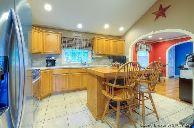 1352 Slate Run Road, New Albany, IN 47150