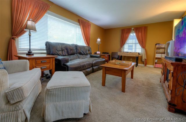 1352 Slate Run Road, New Albany, IN 47150