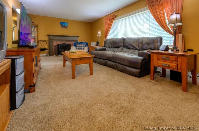 1352 Slate Run Road, New Albany, IN 47150