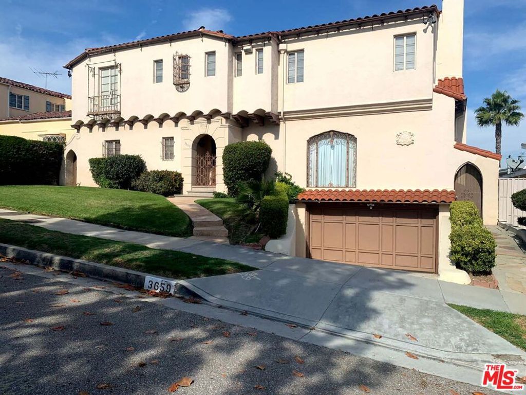 3659 Aureola Boulevard, View Park, CA 90008