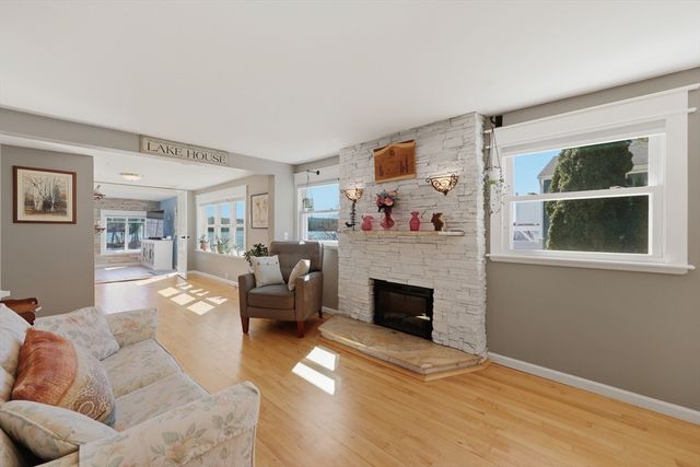 51 Spring Street, Lunenburg, MA 01462