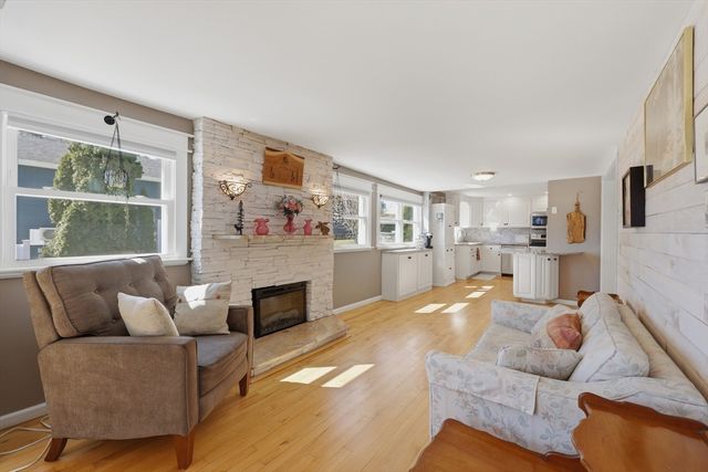 51 Spring Street, Lunenburg, MA 01462