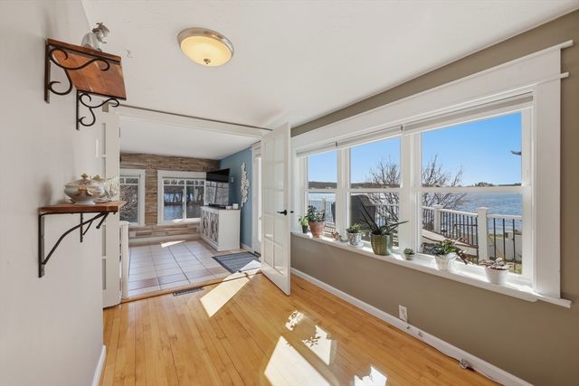 51 Spring Street, Lunenburg, MA 01462