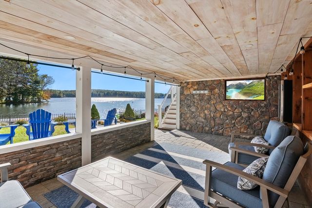 51 Spring Street, Lunenburg, MA 01462