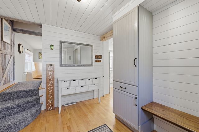 51 Spring Street, Lunenburg, MA 01462
