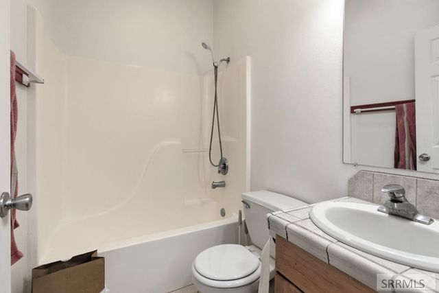 3810 Summer Circle, Idaho Falls, ID 83404