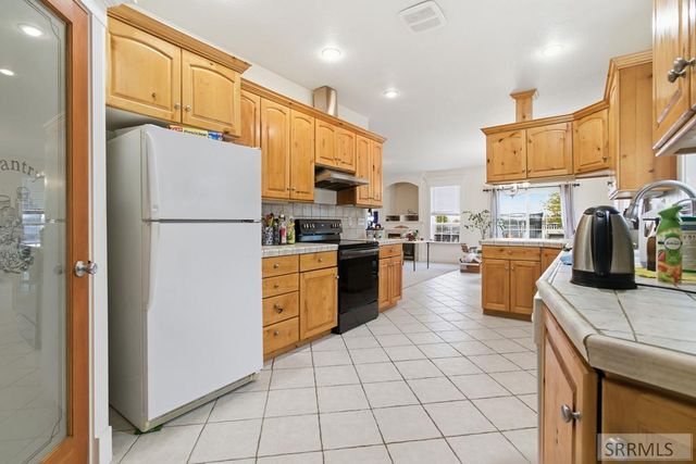 3810 Summer Circle, Idaho Falls, ID 83404