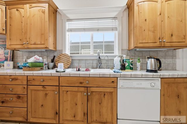 3810 Summer Circle, Idaho Falls, ID 83404