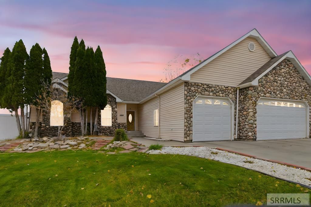 3810 Summer Circle, Idaho Falls, ID 83404