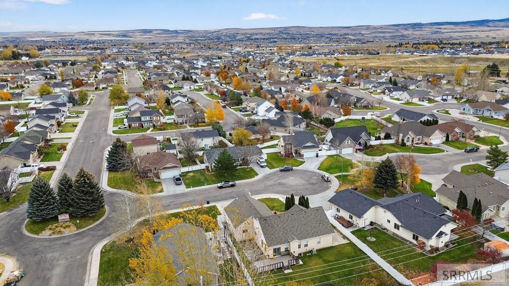 Image 7 of property listing at 3810 Summer Circle, Idaho Falls, ID 83404