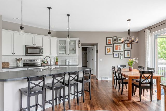 334 Basilica Parkway, Verona, WI 53593