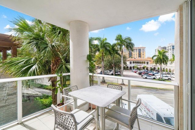 200 SE Mizner Boulevard 211, Boca Raton, FL 33432