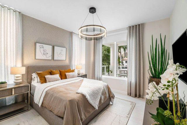 200 SE Mizner Boulevard 211, Boca Raton, FL 33432