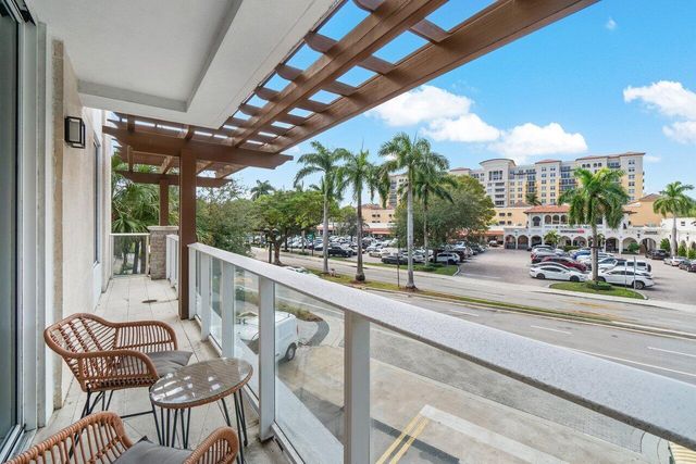 200 SE Mizner Boulevard 211, Boca Raton, FL 33432