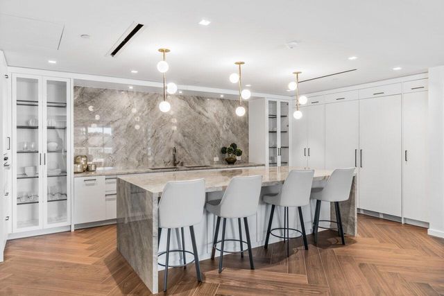 200 SE Mizner Boulevard 211, Boca Raton, FL 33432