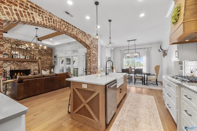 20373 Edgewood Road, Athens, AL 35614