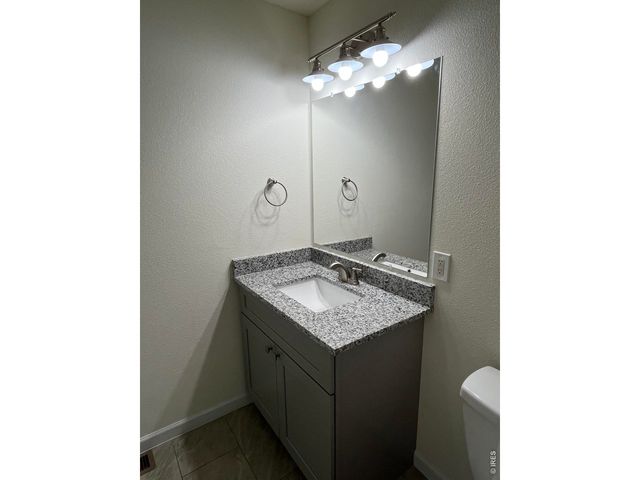 2305 Apple St, Longmont, CO 80504