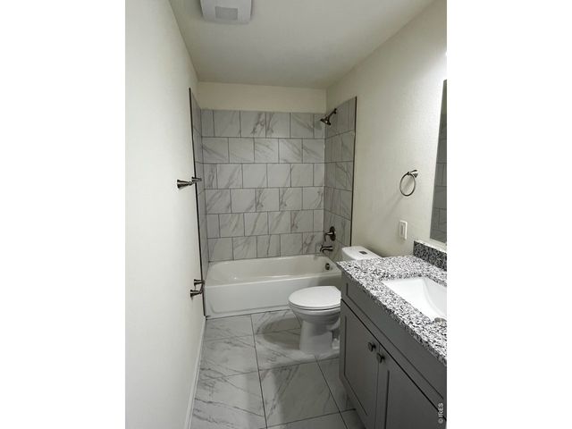 2305 Apple St, Longmont, CO 80504