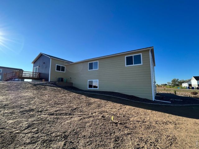 2305 Apple St, Longmont, CO 80504