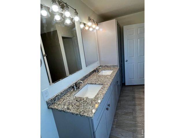 2305 Apple St, Longmont, CO 80504