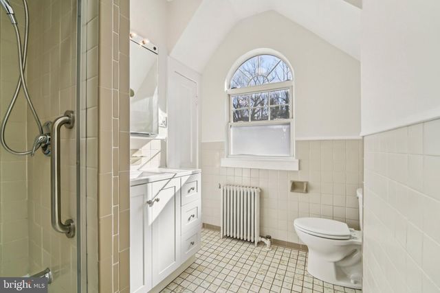 14 SUMMERFIELD RD, Gwynn Oak, MD 21207