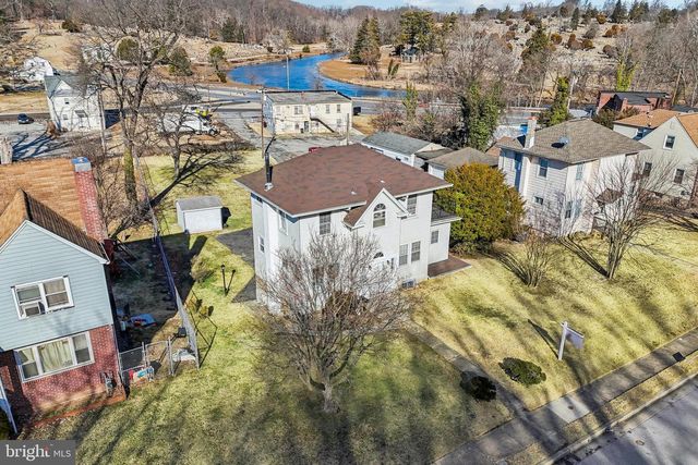 14 SUMMERFIELD RD, Gwynn Oak, MD 21207