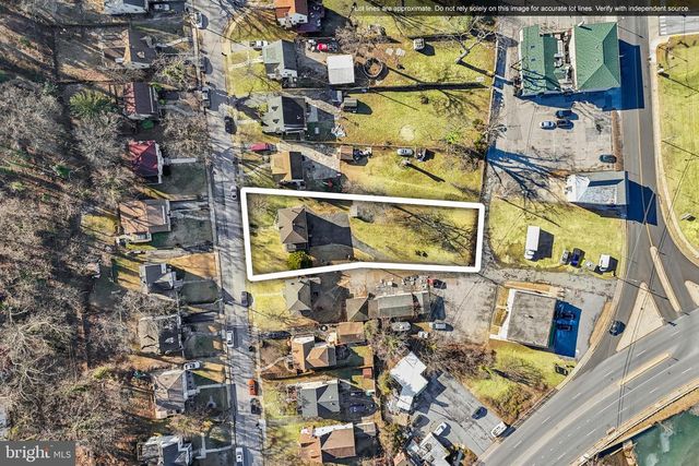 14 SUMMERFIELD RD, Gwynn Oak, MD 21207