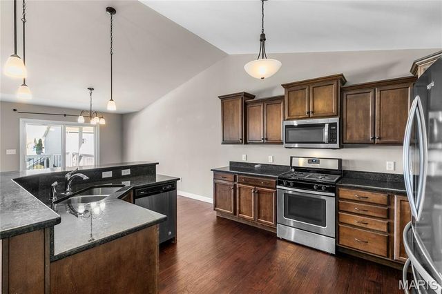 1420 Winchester Grove Court, O'fallon, IL 62269