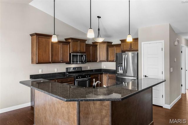 1420 Winchester Grove Court, O'fallon, IL 62269