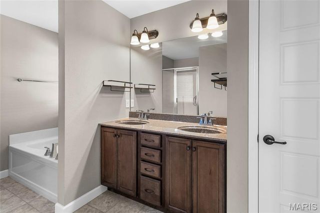 1420 Winchester Grove Court, O'fallon, IL 62269