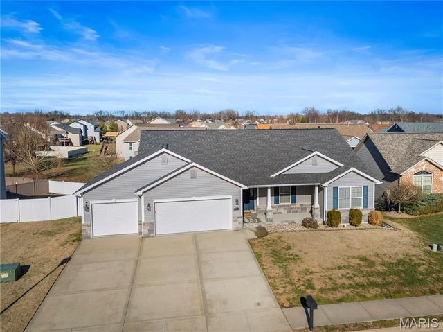 1420 Winchester Grove Court, O'fallon, IL 62269