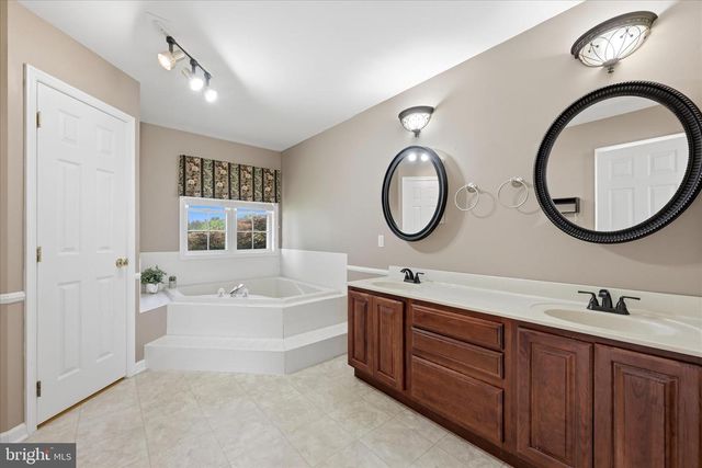 160 SHIRLEY CT, Winchester, VA 22603