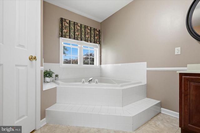 160 SHIRLEY CT, Winchester, VA 22603