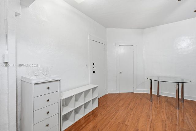 3409 S Le Jeune Road 11, Coral Gables, FL 33134