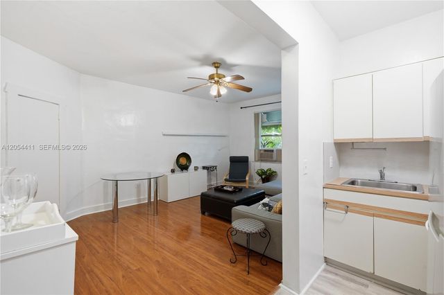3409 S Le Jeune Road 11, Coral Gables, FL 33134