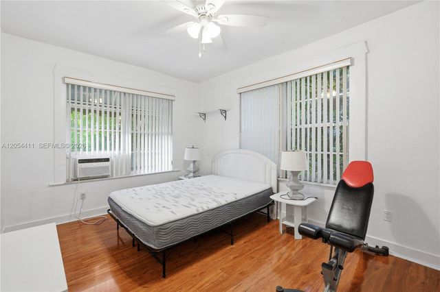 3409 S Le Jeune Road 11, Coral Gables, FL 33134