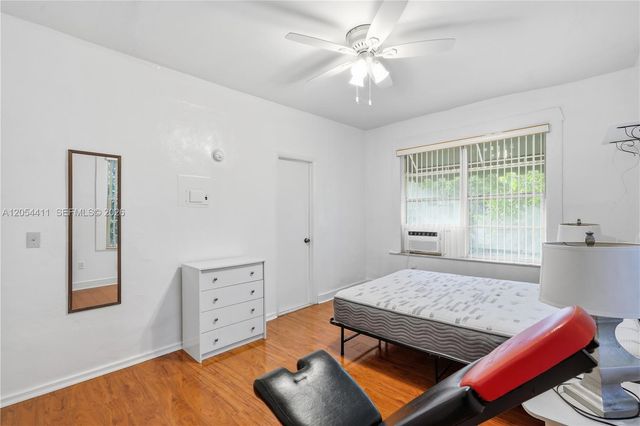 3409 S Le Jeune Road 11, Coral Gables, FL 33134