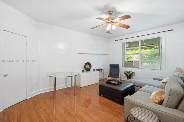 3409 S Le Jeune Road 11, Coral Gables, FL 33134