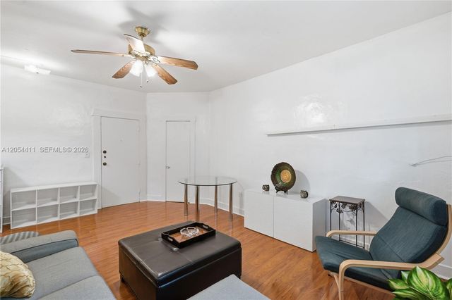 3409 S Le Jeune Road 11, Coral Gables, FL 33134