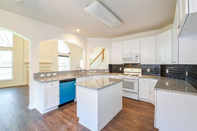 3550 Beacons View, Friendswood, TX 77546