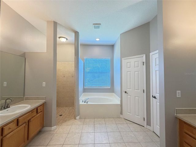 1751 SOUTHERN OAK LOOP, Minneola, FL 34715