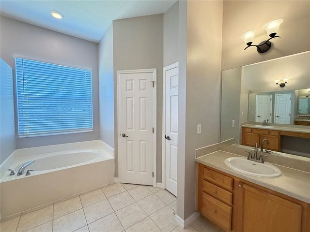 1751 SOUTHERN OAK LOOP, Minneola, FL 34715