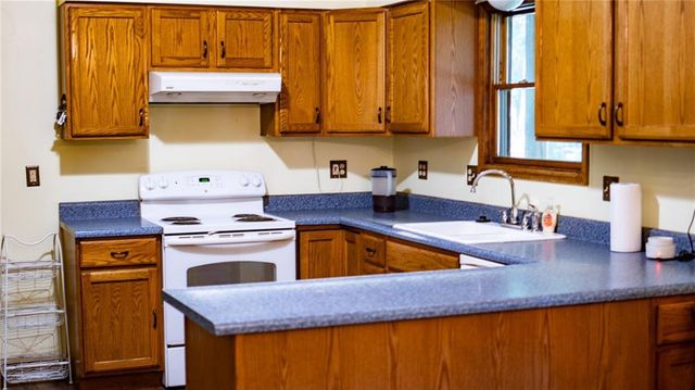 25309 E 317th Terrace, Harrisonville, MO 64701