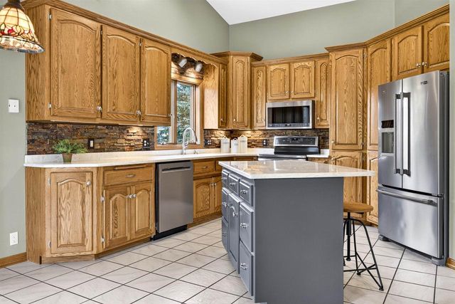W7272 BONNIE DRIVE, Shiocton, WI 54170
